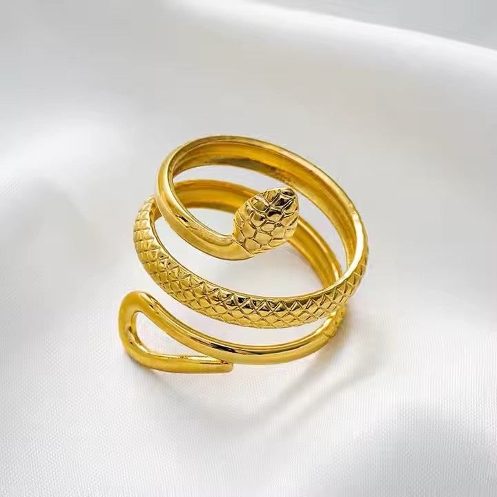 Snake Twist Ring