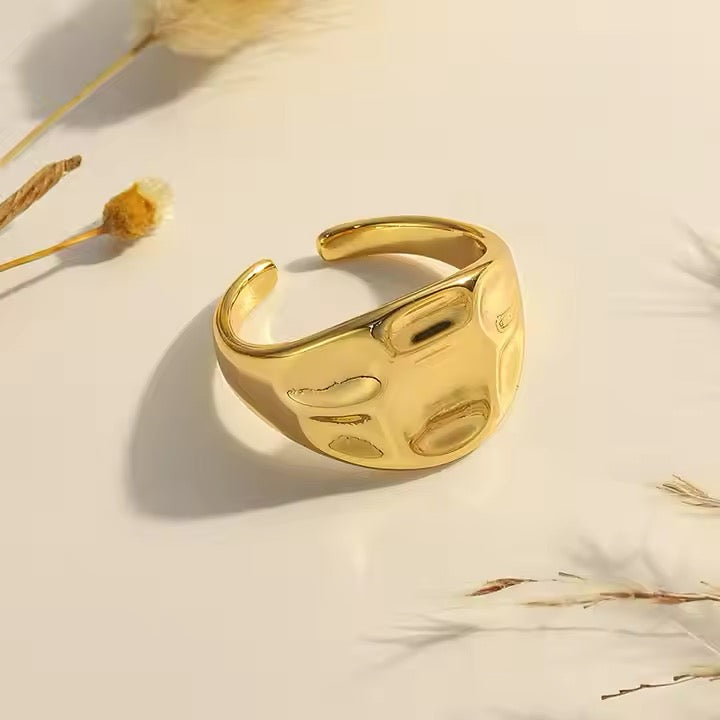 Drip Form Ring