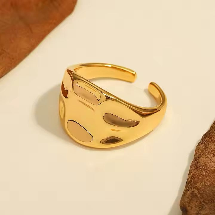 Drip Form Ring