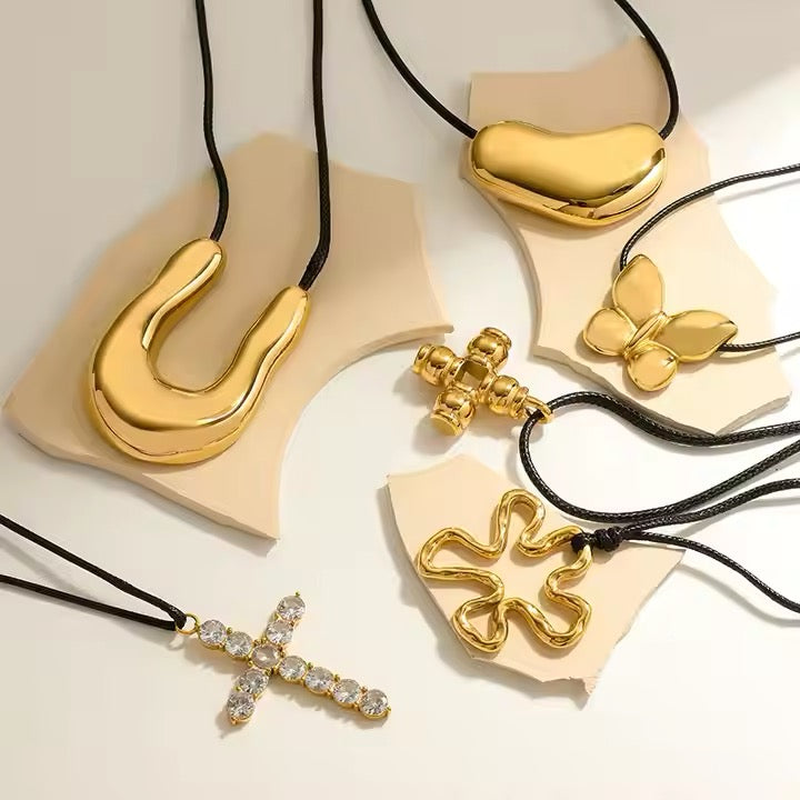 Drop Dead Rope Necklace